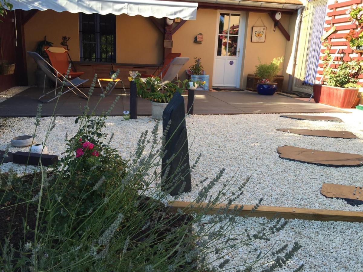 Le Jardin De Theleme "Charme Discret Pour Un Nid Douillet" Mazille Exterior foto